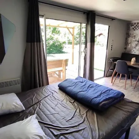 Parque de Campismo Mobil-home Cosy Avec Terrasse Pour 2 Personnes - Api-1-52-1274 Challes-les-Eaux