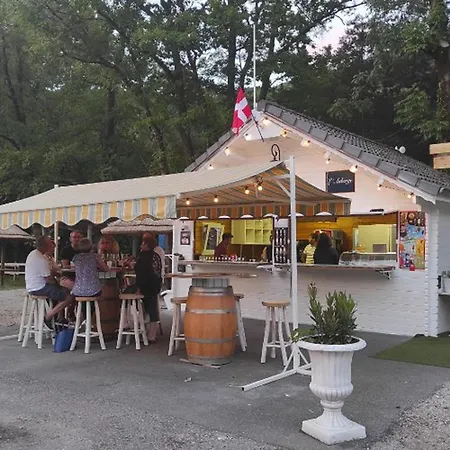 Parque de Campismo Mobil-home Cosy Avec Terrasse Pour 2 Personnes - Api-1-52-1274 *